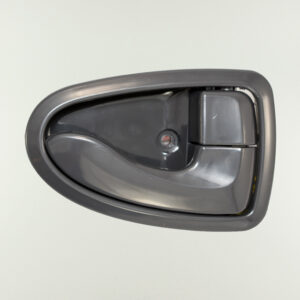 MANIJA INT. DODGE VERNA DER.GRIS 00-05