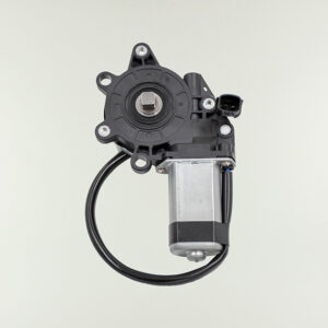 MOTOR SENTRA IZQ. MOD. 98-03 IMP