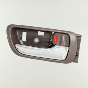 MANIJA INT CAMRY 02-06 D/T DER CAFE/CROM